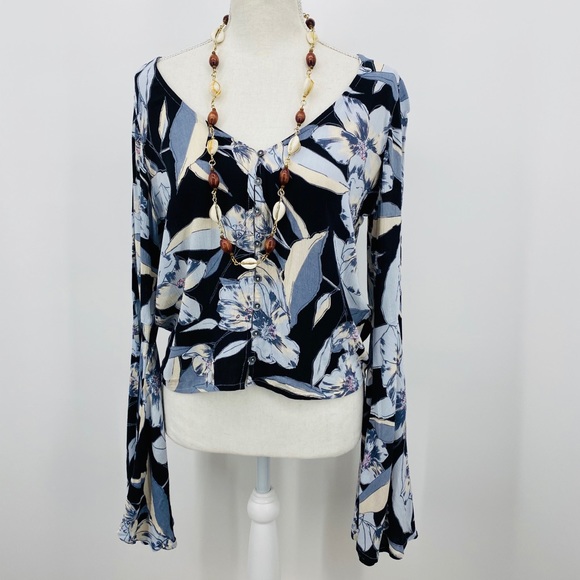 Billabong Pretty Daylight Bell Sleeve Top M navy - Picture 4 of 11